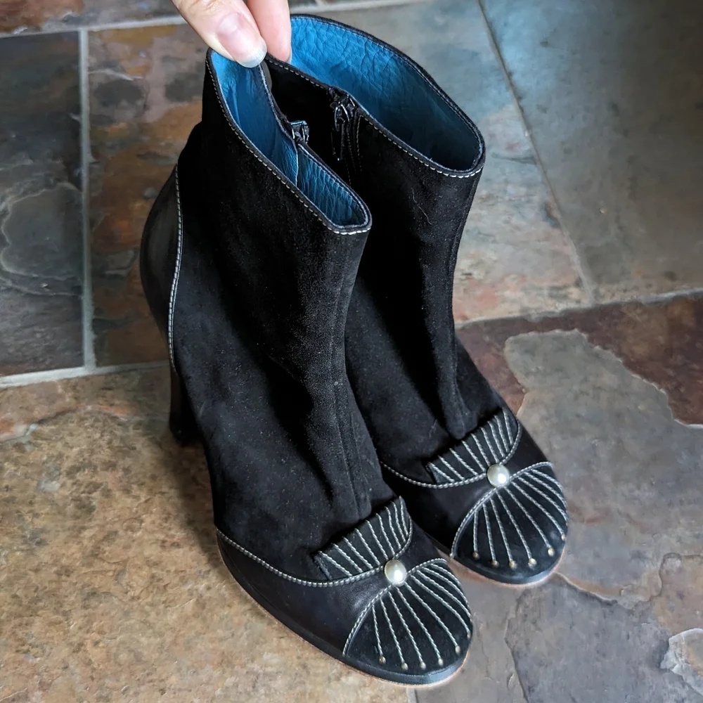 MARC JACOBS black suede stitched booties boots 8.5 9 - Picture 6 of 11